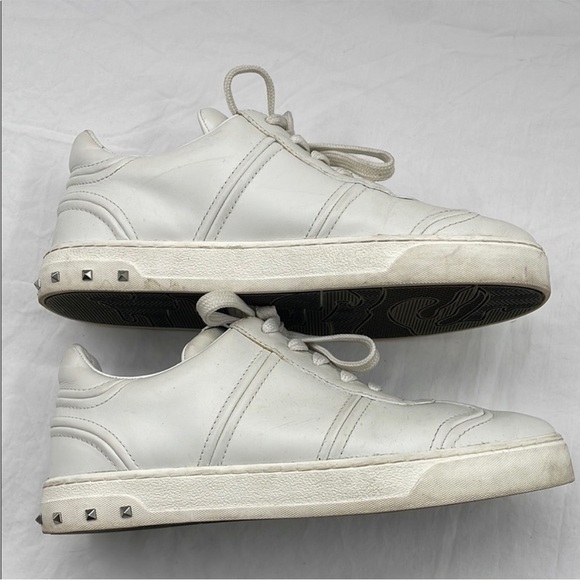 Valentino Garavani White Leather Sneakers. EU 38.5. - Picture 8 of 11